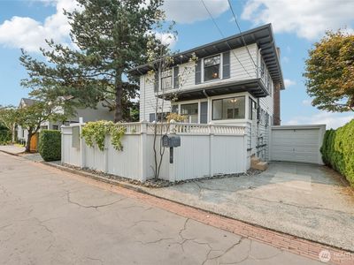 1407 1st Avenue N, Seattle, WA, 98109