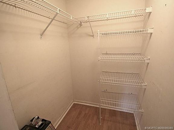 5th image of 811 SW South River Dr APT 203