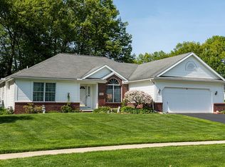 7102 Ramblehurst Rd, Sylvania, OH 43560