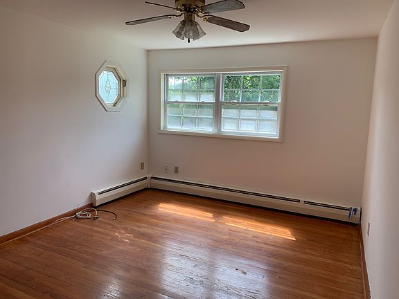 Bedroom #1