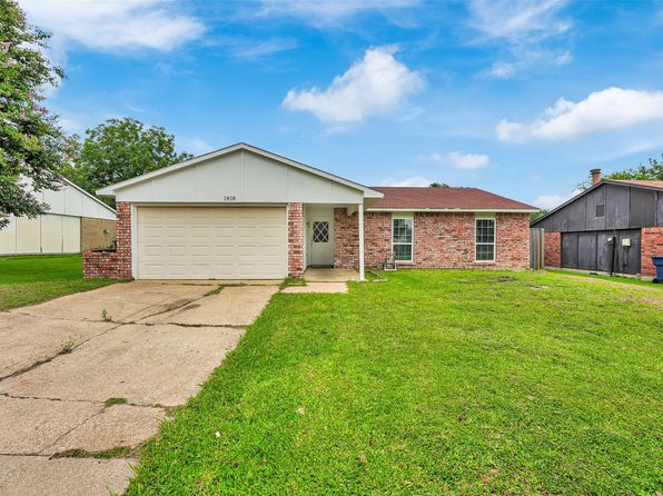Home for Sale in Garland TX