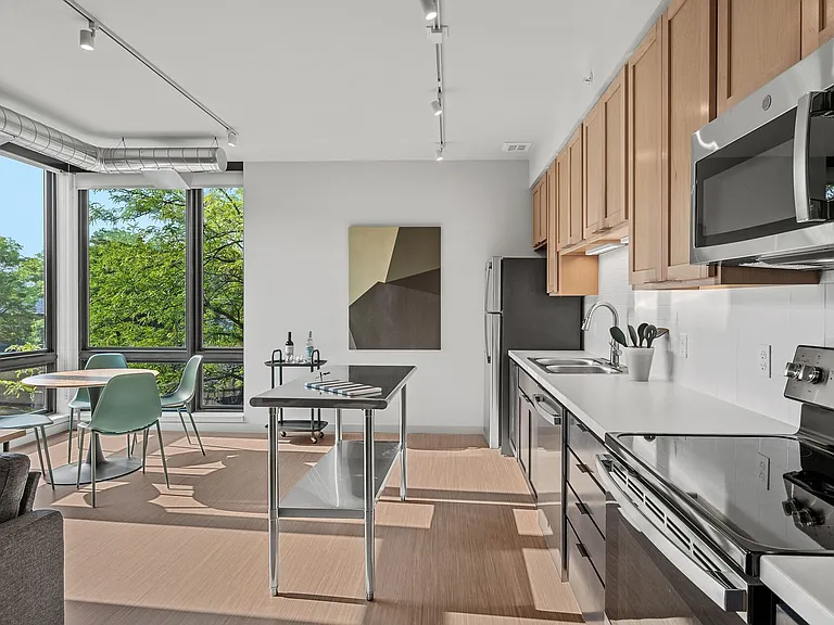 1515 Marshall Ave — Photo 43