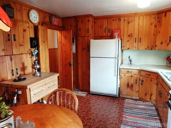 3rd image of 3636 Grafton Ave