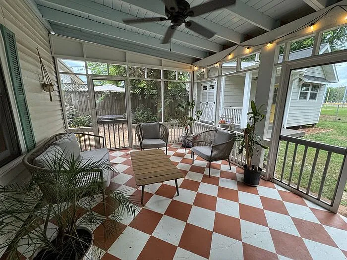 2602 Poincianna St SW — Photo 20