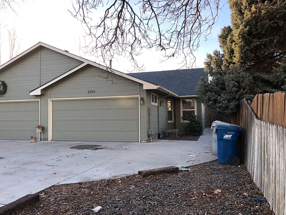 Front of duplex