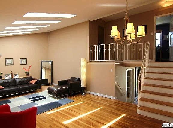 5th image of 2464 Florin Ct