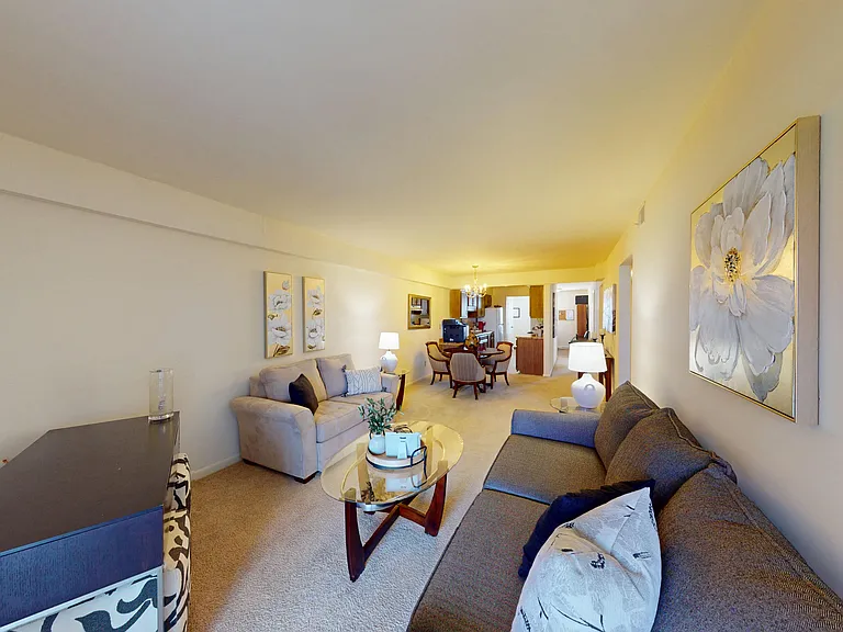 Crystal Lake Apartments — Photo 10