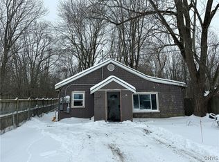 7300 Lakeshore Rd, Cicero, NY 13039