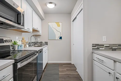 Brand New Community In Need Of Residents! Stunning 1 & 2 Bedroom Homes! Photo 1