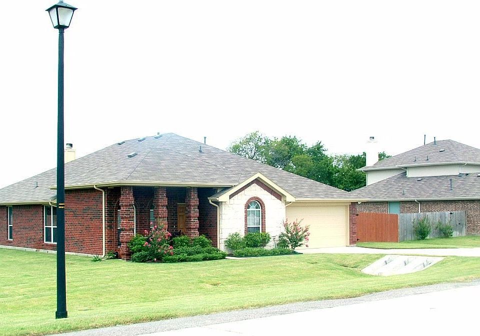 Beautiful Home on Spacious Lot