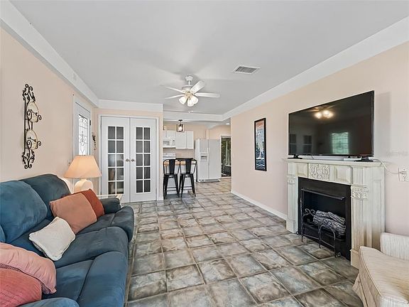 3rd image of 34826 Learn Rd