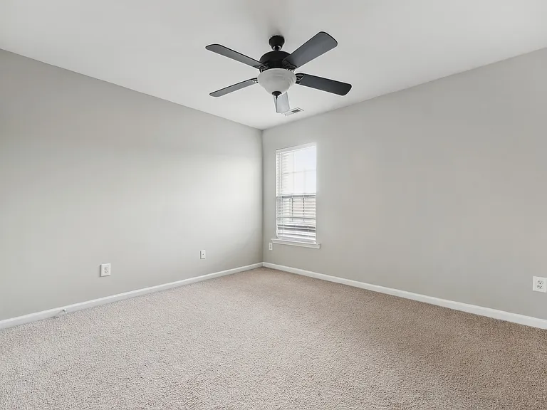 8223 Pilots View Dr — Photo 19