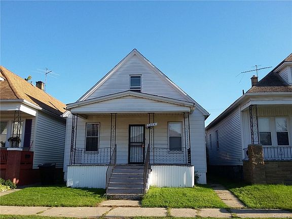 3rd image of 3874 Caely St