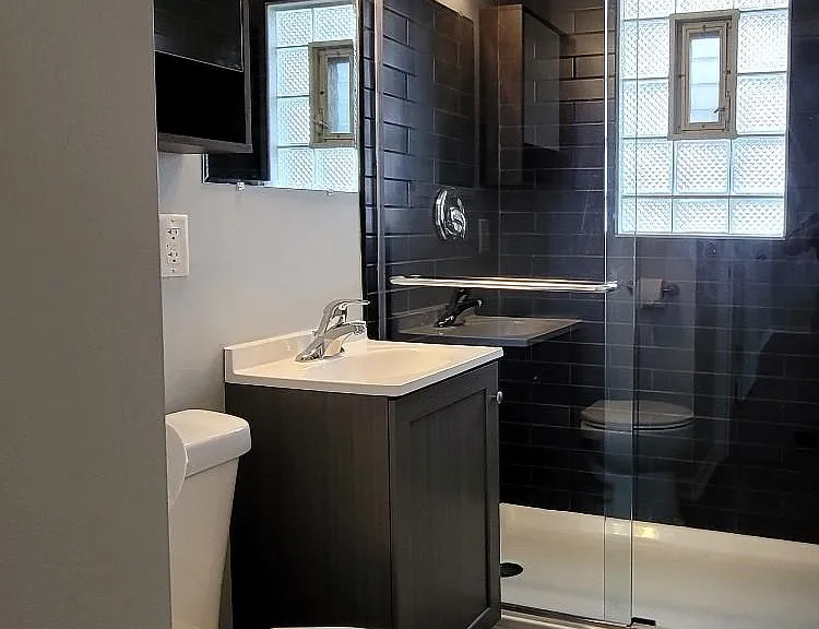 2716 White Oak Ave — Photo 10