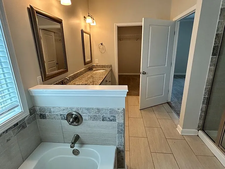 410 Thornbird Loop — Photo 12