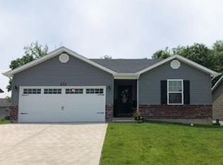 331 Touchdown Dr, Foristell, MO 63348