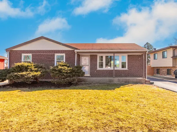 803 N Eastland St, Elmhurst, IL 60126