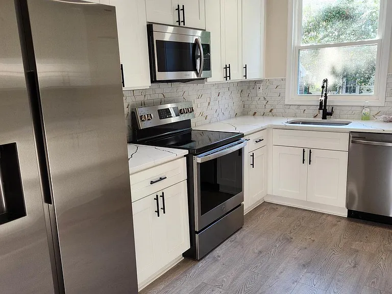 20 Oak Ave — Photo 5