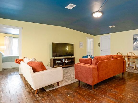 4th image of 1496 S Shelby St APT 3