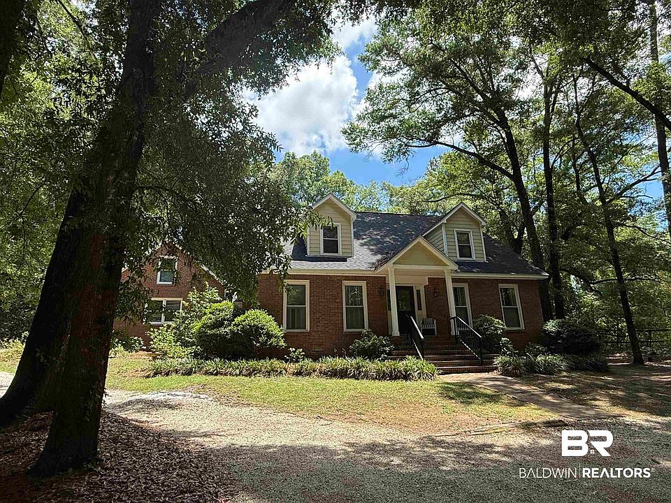 1st image of 676 Colonial Dr