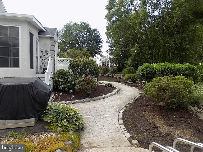 313 Glenville Rd — Photo 81