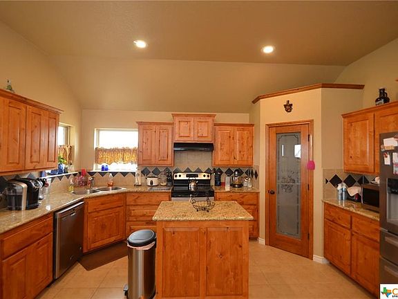 3rd image of 112 Coleton Dr