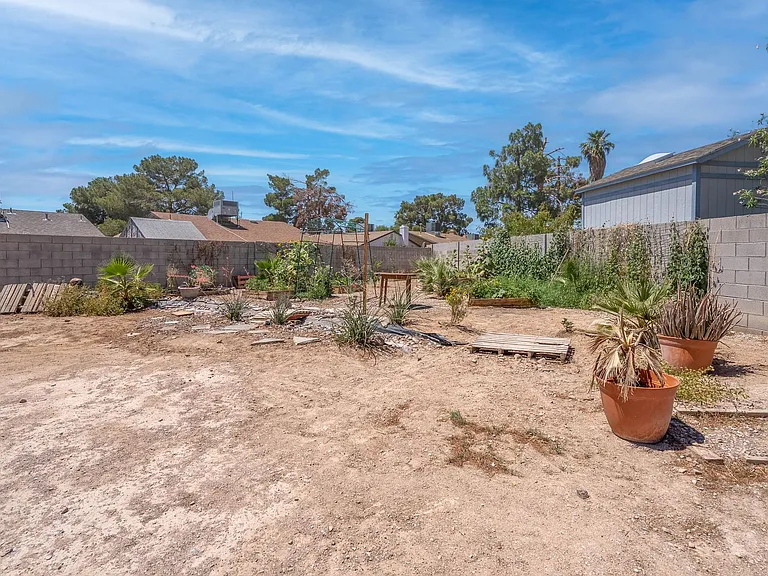 5519 Myron Cir — Photo 39