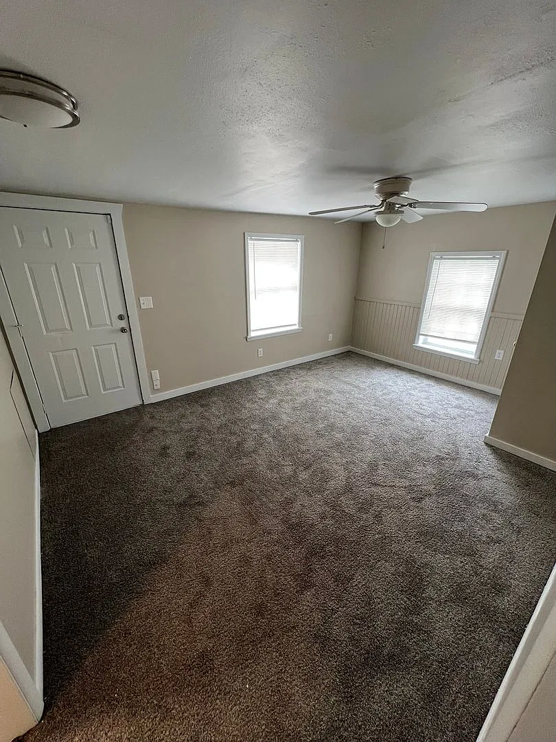2 bedroom house in Jenks — Photo 3
