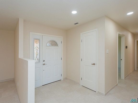 5th image of 3207 Dow Dr