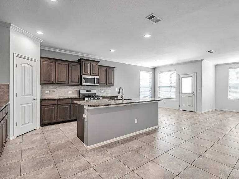 7017 Kate Reed Dr — Photo 9