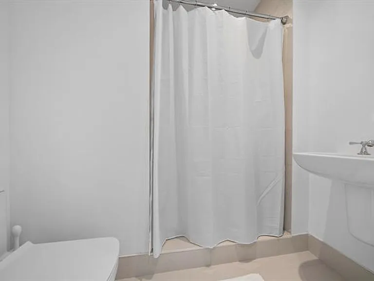 15701 Collins Ave #3901 — Photo 34
