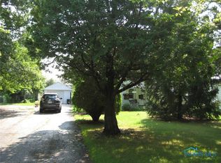 2051 Sherborn Dr, Holland, OH 43528