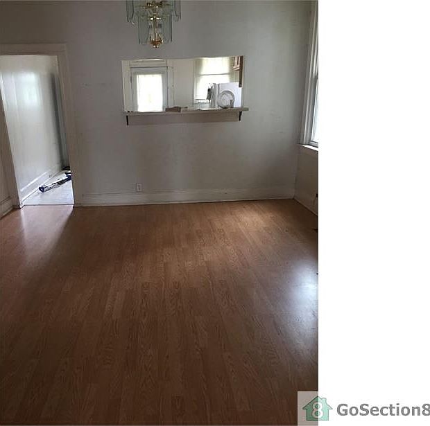 2nd image of 715 Cator Ave