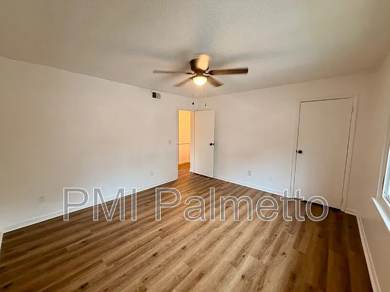 1241 Grove Park Ln — Photo 12