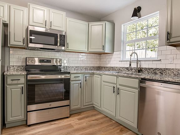 4th image of 3003 New York Ave #B
