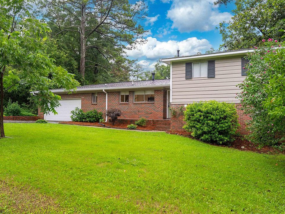 1st image of 209 Hillwood Dr