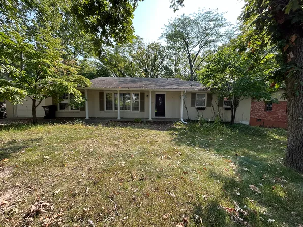 1300 Fieldcrest, Columbia, MO 65203