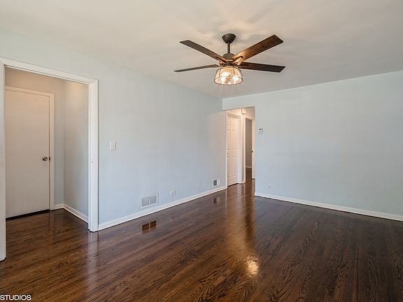 2nd image of 10725 S King Dr