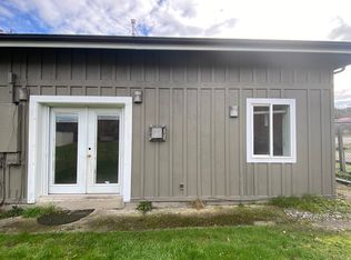 (Undisclosed Address), Anacortes, WA 98221