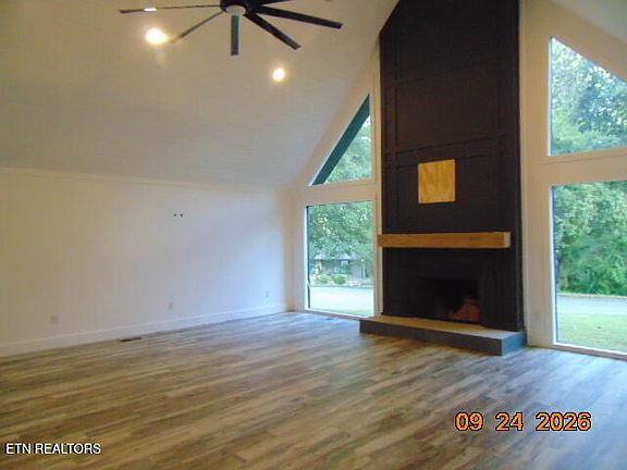 5th image of 127 Ridge Ln
