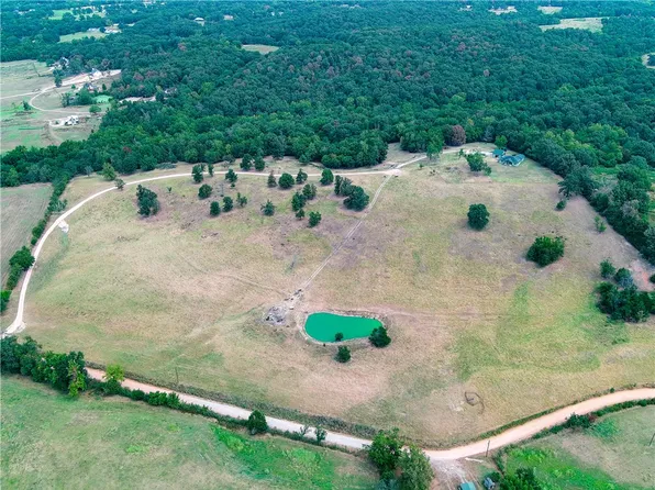 14380 Yell Cemetery Rd, Siloam Springs, AR 72761
