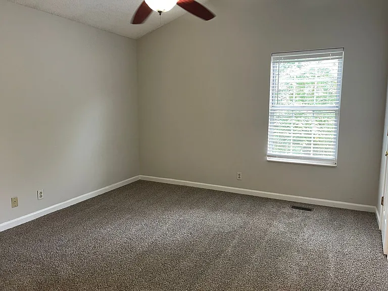 1812 Barnwell Ct — Photo 18