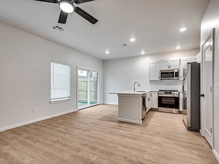 19511 Horseshoe Ave — Photo 9