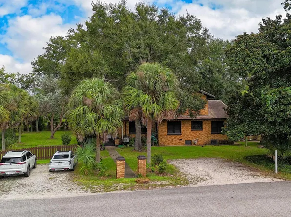 531 W Laurel Ave, Foley, AL 36535