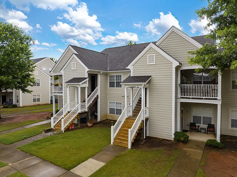 Maple Village Apartments — Photo 57