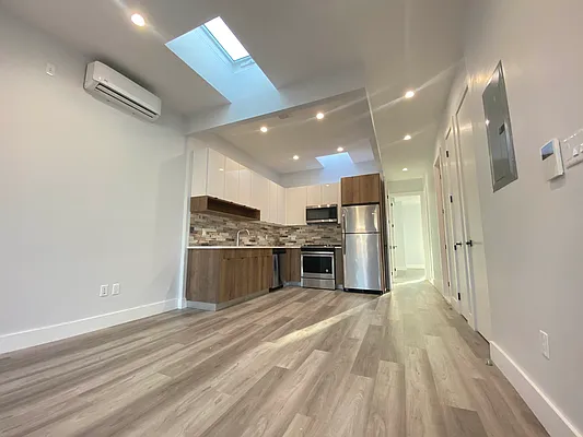 Rented by Lang Realty LLC | media 1