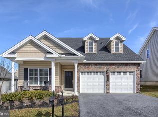 591 Allegiance Dr, Lititz, PA 17543