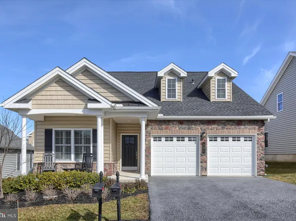 591 Allegiance Dr, Lititz, PA 17543