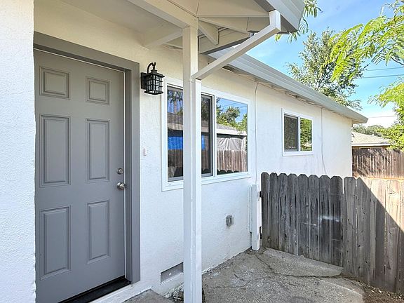 3rd image of 6007 Rye Way