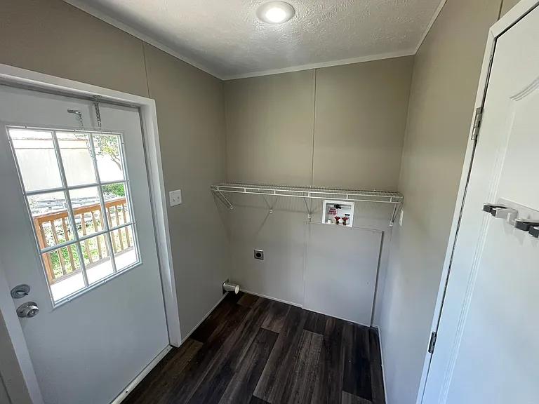 Amherst Ridge — Photo 26